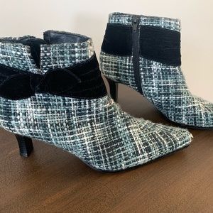 Booties Sz 8.5 Predictions